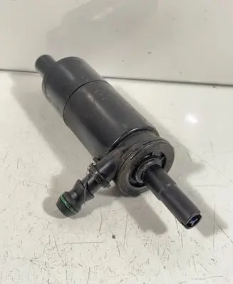 Audi A4 S4 B8 8K Headlight washer pump 3B7955681