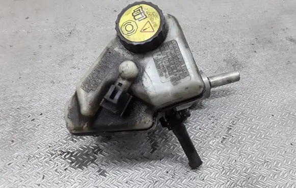 Ford Mondeo Mk III Master brake cylinder 22407779 0204024728