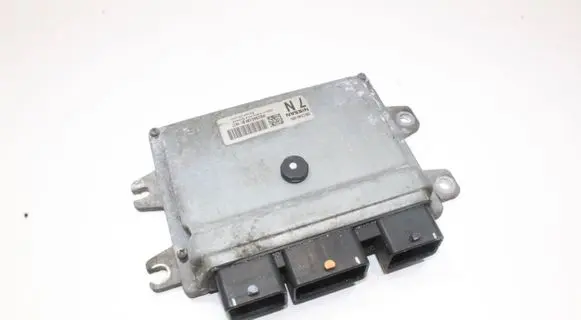 Nissan Juke I F15 Engine control unit/module MEC940390