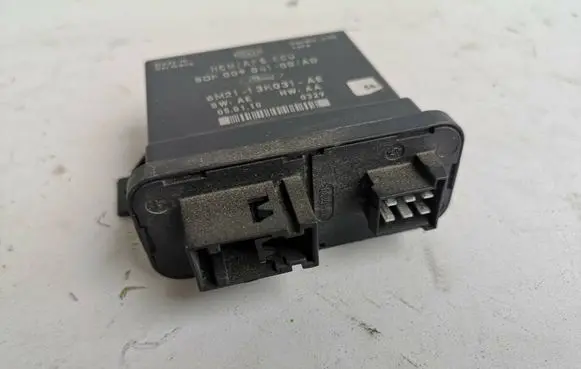 Ford Mondeo MK IV Light module LCM 6M2113K031AE 5DF00904100