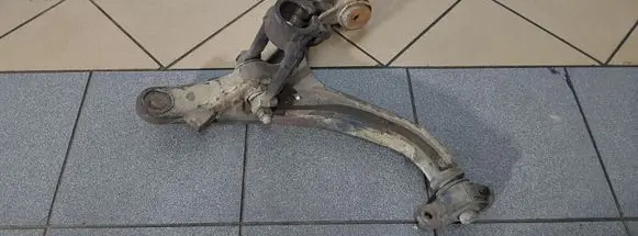 Jeep Grand Cherokee (WK) Front lower control arm/wishbone