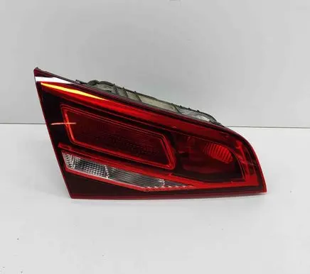 Audi A3 S3 8P Tailgate rear/tail lights 8V4945075