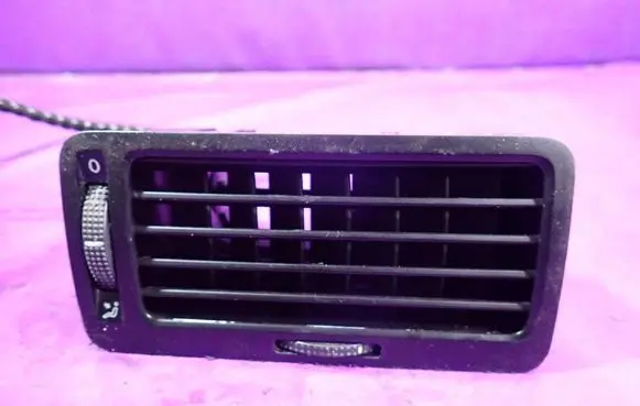 Volkswagen Bora Dashboard side air vent grill/cover trim