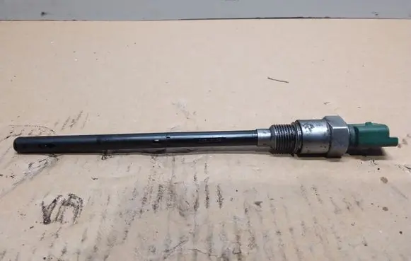 Citroen Berlingo Oil level dip stick 96546136