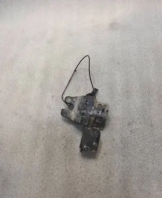 Loading door lock