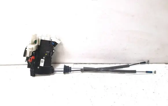 Hyundai Santa Fe Front door lock 81320S1200