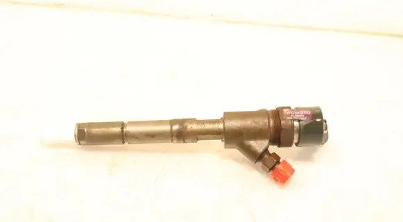 Fuel injector