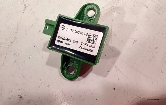 Mercedes-Benz E W212 Airbag deployment crash/impact sensor A1729056100
