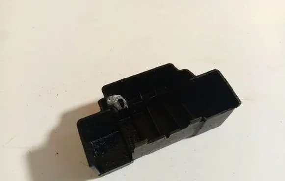 Opel Astra H Fuse box cover 13129783