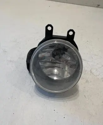Toyota Auris E180 Front fog light 8121002110 90008490 14062014