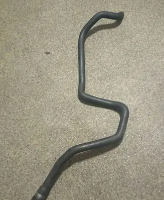 BMW 5 E39 Engine coolant pipe/hose 64218378952