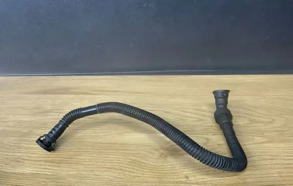 BMW 3 E90 E91 Breather hose/pipe 11157533