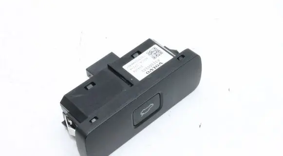 Polestar 2 Tailgate/boot open switch button 32350330