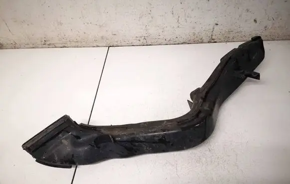 Ford Focus Air intake hose/pipe 7M519E635AD