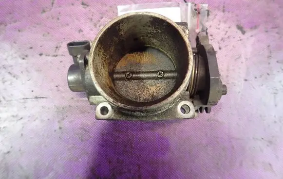 Volvo S40, V40 Throttle body valve 72791000