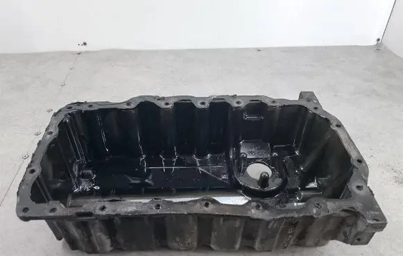 Volkswagen PASSAT B6 Oil sump 03G103603