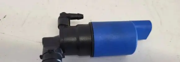 Jaguar XE Windscreen/windshield washer pump AV6113K082AA E23VB
