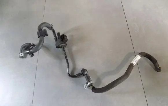 Audi A8 S8 D4 4H Vacuum line/pipe/hose 079133240AH