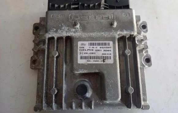 Ford C-MAX II Engine control unit/module ECU BV6112A650AE 97RI010012 28324815