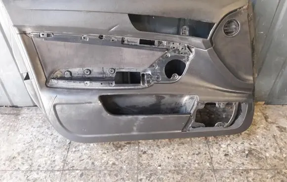 Audi A6 S6 C6 4F Rear door card panel trim 4f1867105a