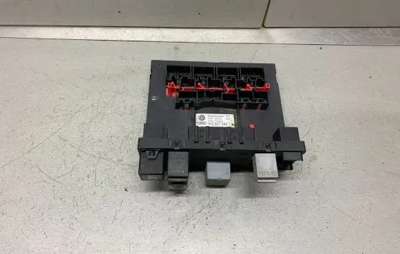 Volkswagen Touran I Comfort/convenience module 1K0937049T