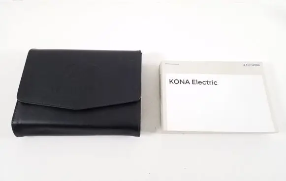 Hyundai Kona I Owners service history hand book 