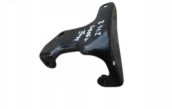 Suzuki Grand Vitara II Power steering pump mounting bracket 