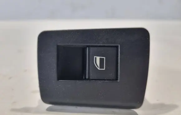 BMW X5 E53 Electric window control switch 8385956