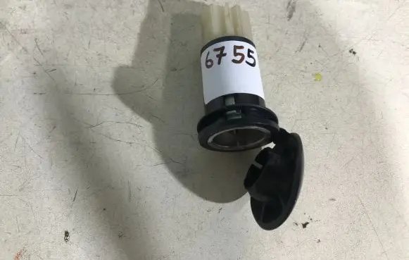 Citroen C6 12 V Socket (rear) 