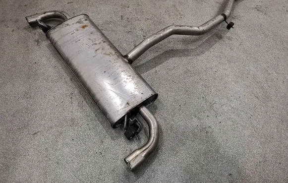 Volvo XC90 Muffler/silencer 82219128