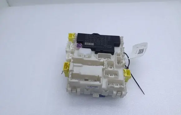 Suzuki SX4 S-Cross Fuse module AA1A4881