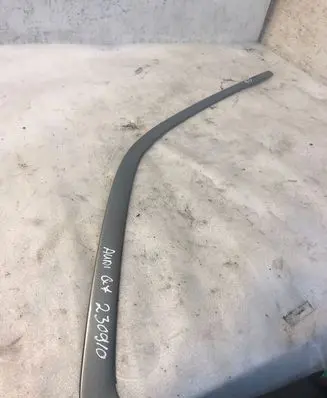 Audi Q7 4L Rear side glass trim 