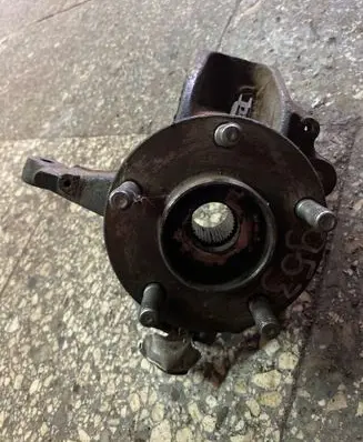 Ford Focus C-MAX Front wheel hub