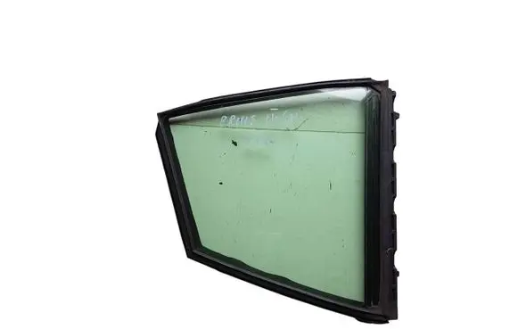 Toyota Prius (XW50) Rear vent window glass 6818847030