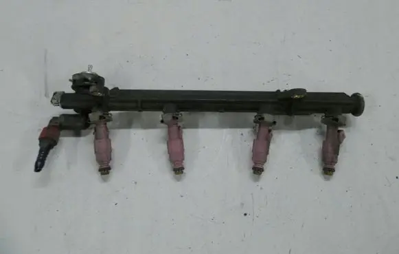 Ford Fiesta Fuel main line pipe 