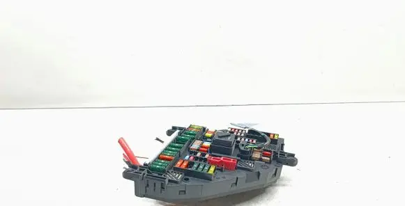BMW 5 F10 F11 Fuse module 9238195