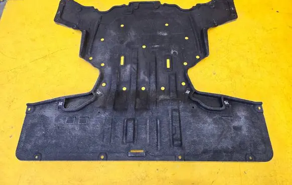 Audi e-tron Front underbody cover/under tray 