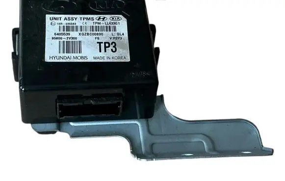 Hyundai Veloster Tire pressure control unit 958002V300 TPMLL433G1