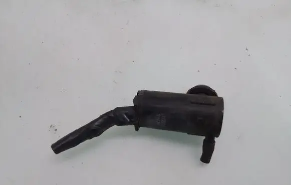 Toyota Yaris Windscreen/windshield washer pump