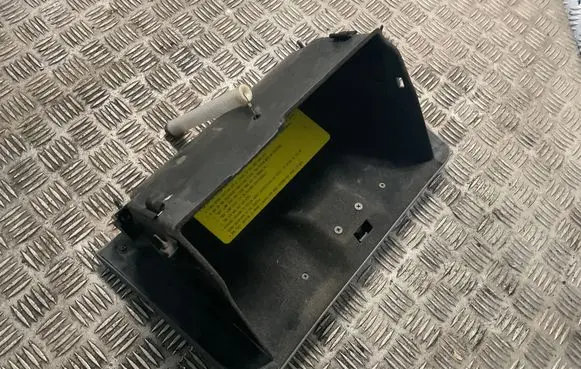 Hyundai Terracan Glovebox shock absorber 