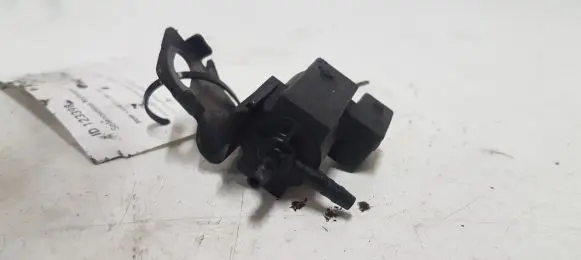 BMW 5 F10 F11 Turbo solenoid valve 7810831 70231800
