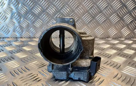 Volkswagen Touran I Throttle valve 03G128063C A2C53099815