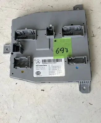 Mercedes-Benz C W205 SAM control unit 5DK01077274