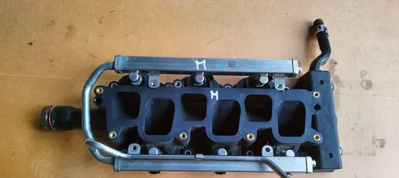 Ford Mustang V Fuel injection system set BR3E-9J447-DA