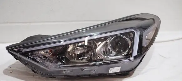 Hyundai Tucson TL Headlight/headlamp D792122A10 D792121A30