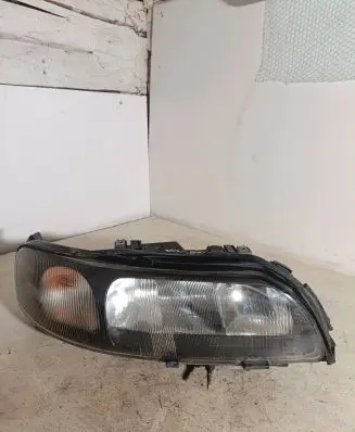 Volvo V70 Headlight/headlamp