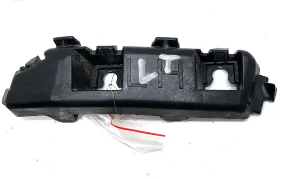 Hyundai Kona I Rear bumper mounting bracket