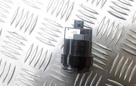 Nissan Leaf II (ZE1) Engine start stop button switch WK1A034B