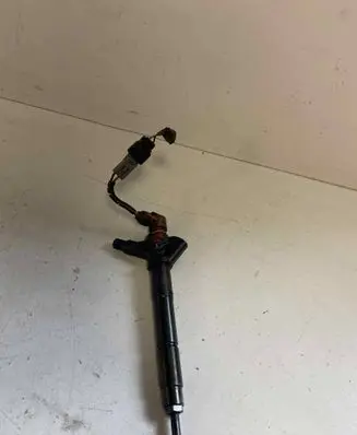 Toyota Auris 150 Fuel injector 2367026020