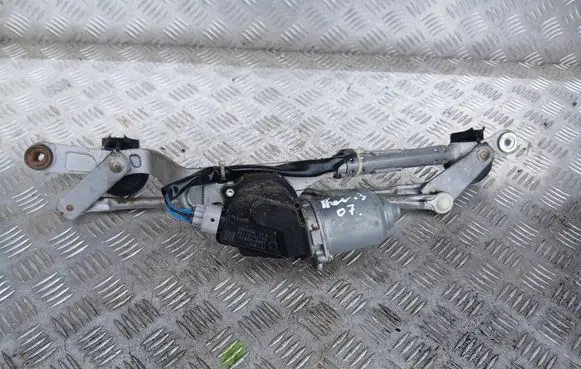 Toyota Auris 150 Front wiper linkage and motor 8511002190
